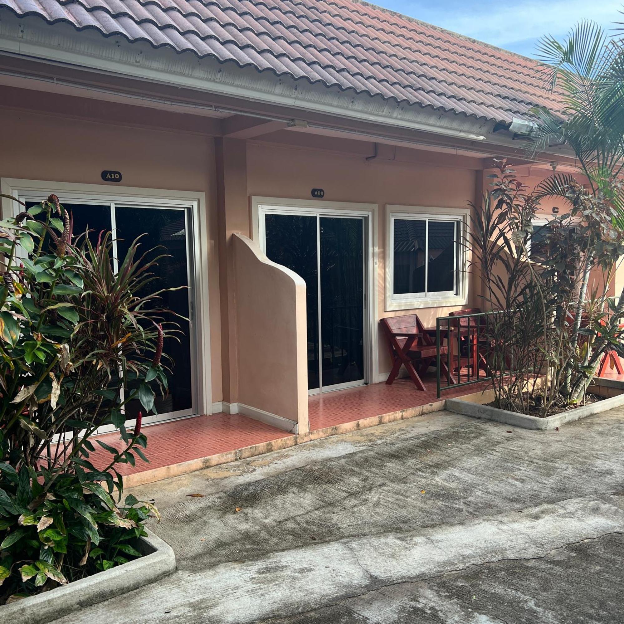Kata Villa Merit Hill Bungalows Karon Exterior foto